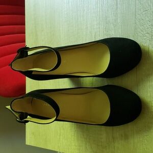 Marc Fisher Mary Jane in Black